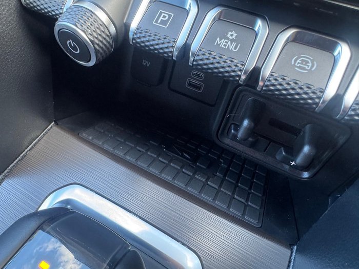 2026 Volkswagen Amarok TDI600 Dark Label