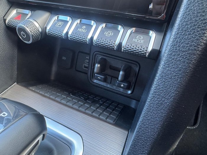 2026 Volkswagen Amarok TDI600 Dark Label