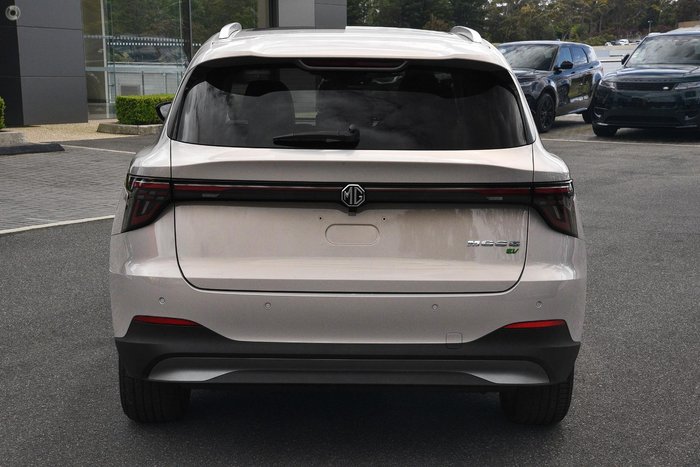 2026 MG MGS5 EV Essence 49