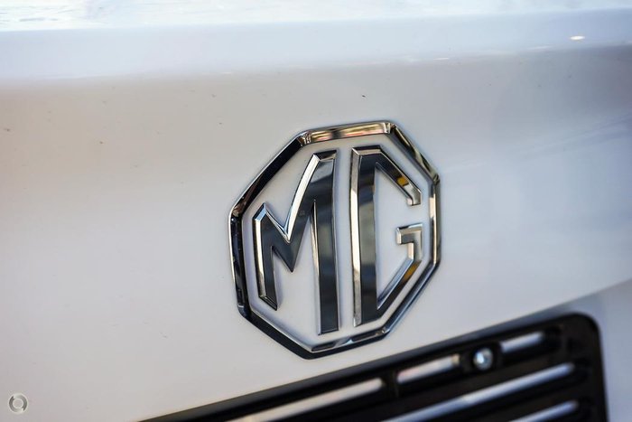 2025 MG MG5 Essence