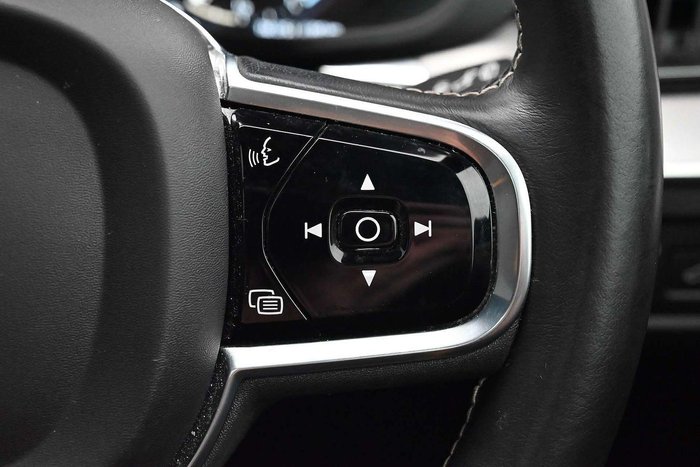 2021 Volvo XC60 T8 Polestar