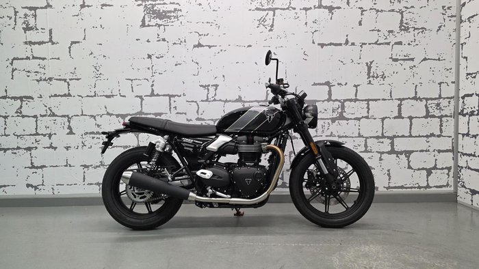 2026 Triumph Bonneville T100 (900cc) Bonneville Black