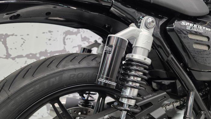2026 Triumph Bonneville T100 (900cc) Bonneville Black