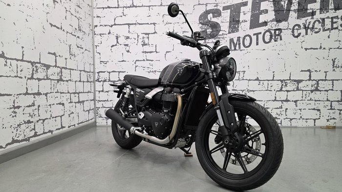 2026 Triumph Bonneville T100 (900cc) Bonneville Black