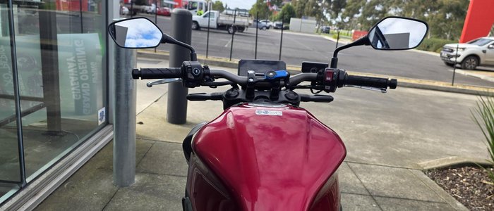 2025 Honda CB650R CB Red
