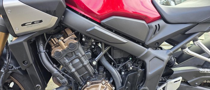 2025 Honda CB650R CB Red