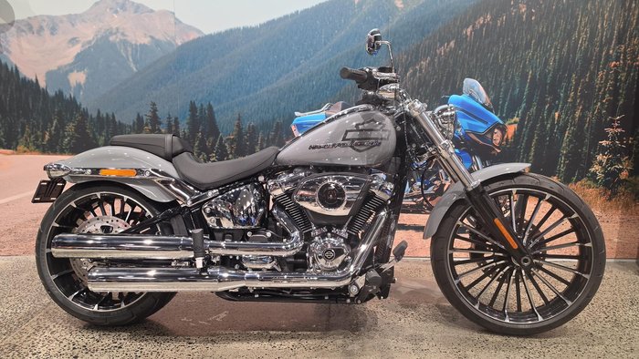 Harley-Davidson Breakout 117 (FXBR) Softail