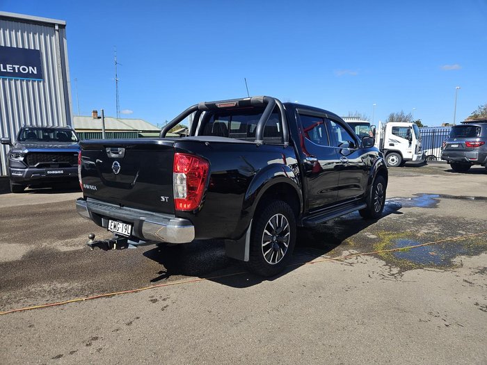 2020 Nissan Navara ST