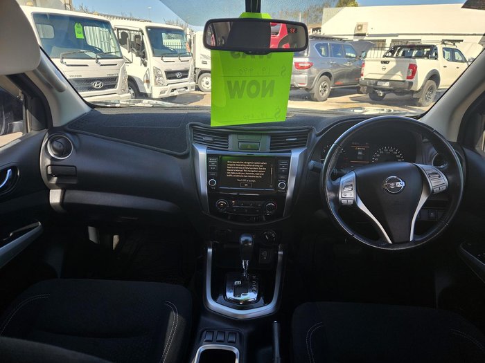 2020 Nissan Navara ST