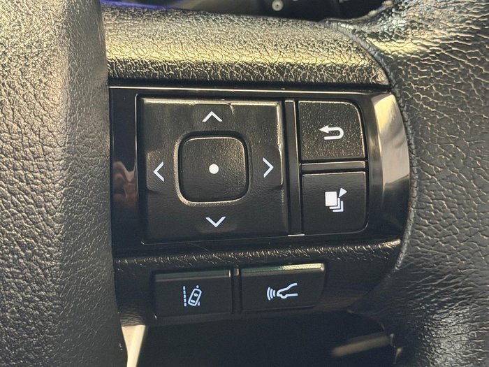 2020 Toyota Hilux SR5