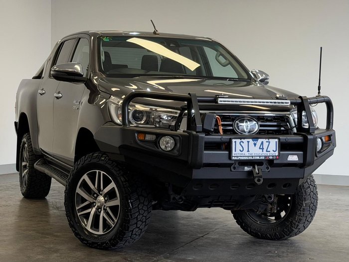 2020 Toyota Hilux SR5