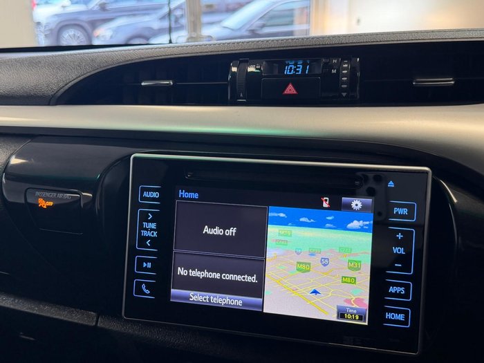 2020 Toyota Hilux SR5