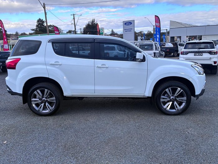2020 Isuzu MU-X LS-M