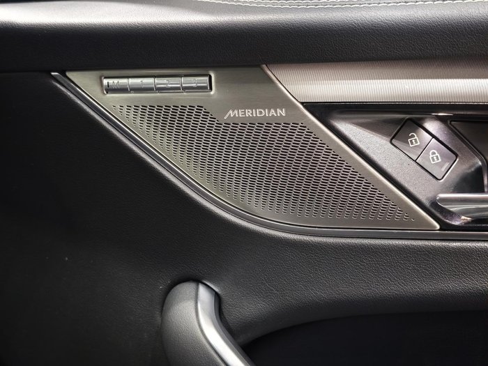 2021 Jaguar F-PACE P400 R-Dynamic SE