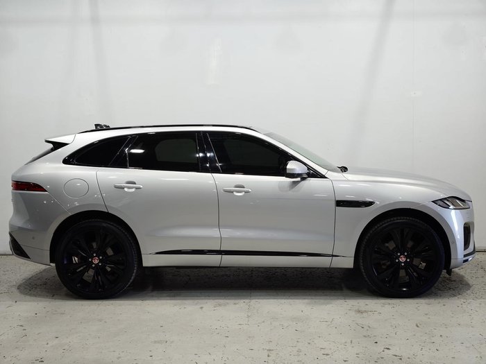 2021 Jaguar F-PACE P400 R-Dynamic SE