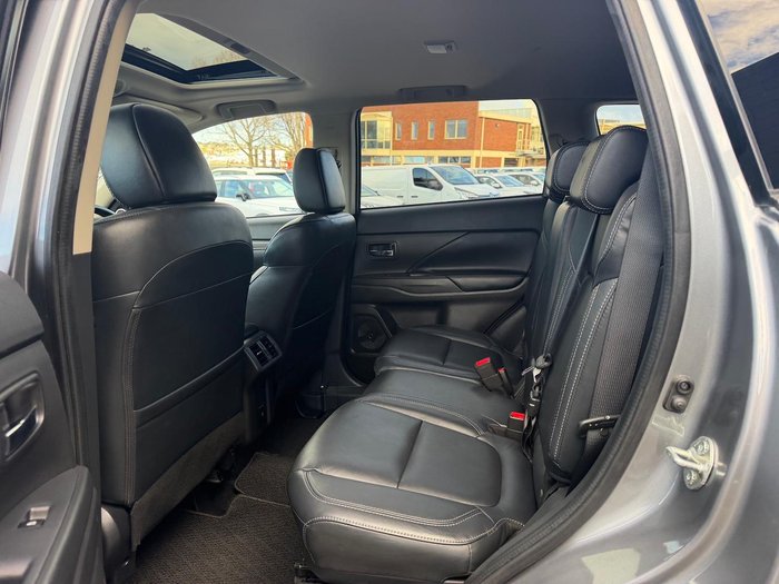 2020 Mitsubishi Outlander Exceed