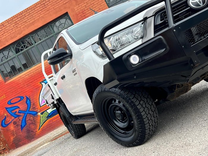 2020 Toyota Hilux SR
