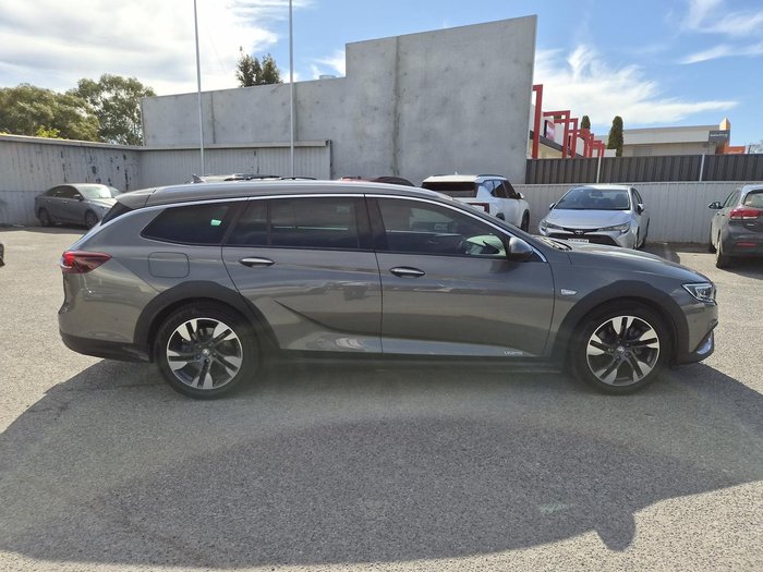 2017 Holden Calais V