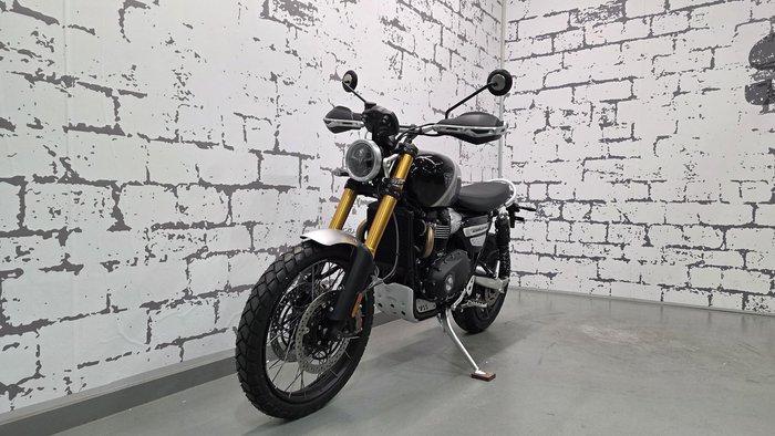 2026 Triumph Scrambler XE Scrambler Grey