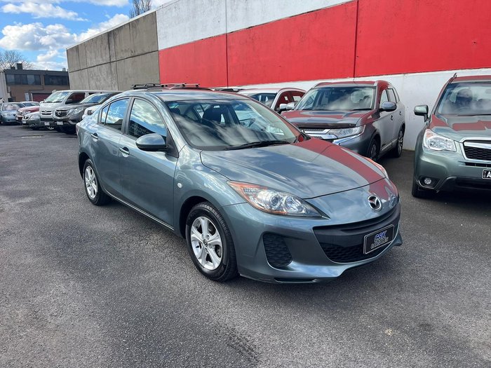 2013 Mazda 3 Neo