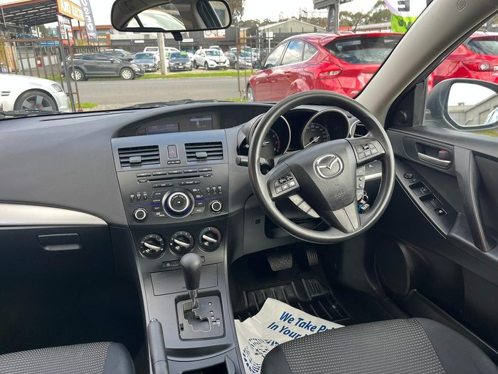 2013 Mazda 3 Neo