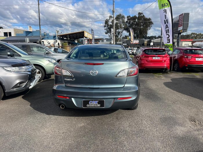 2013 Mazda 3 Neo