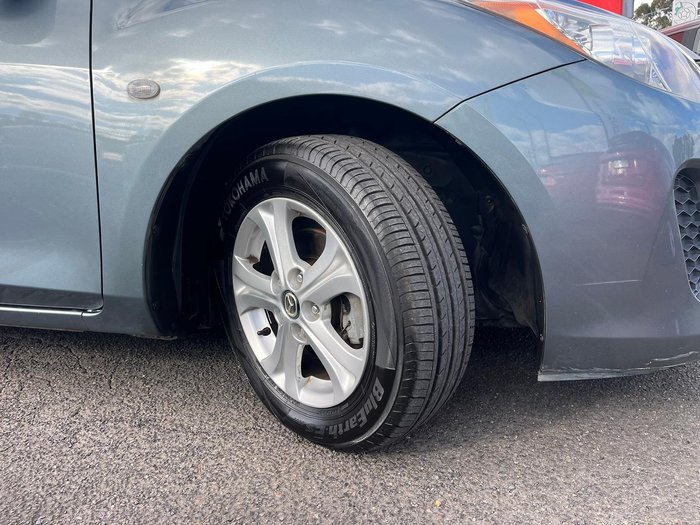 2013 Mazda 3 Neo