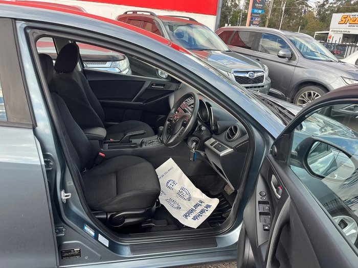 2013 Mazda 3 Neo