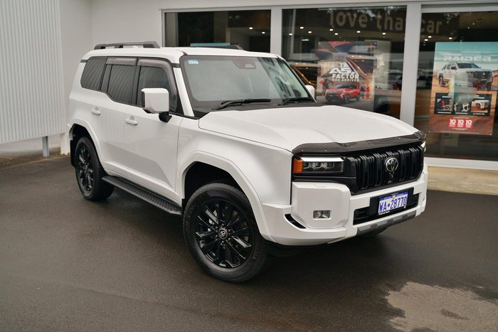 2025 Toyota Landcruiser Prado VX