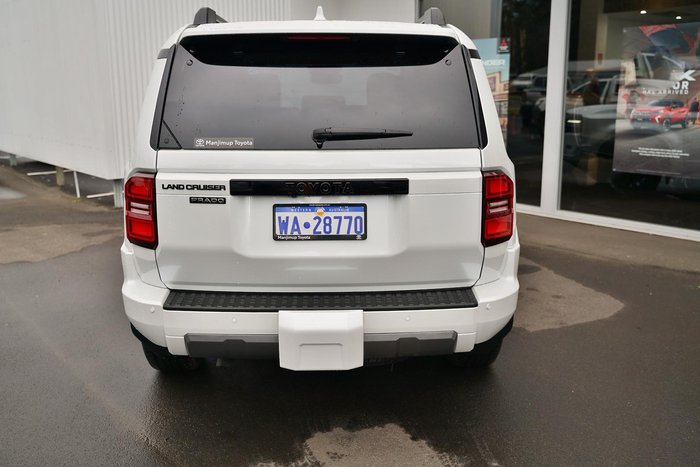 2025 Toyota Landcruiser Prado