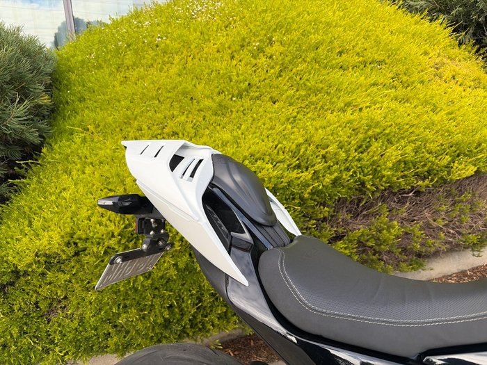 2025 CFMOTO 2025 CF Moto 650CC 675SR-R ABS NEBULA WHITE