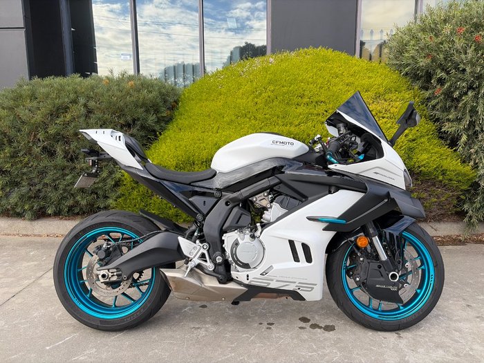 2025 CFMOTO 2025 CF Moto 650CC 675SR-R ABS NEBULA WHITE