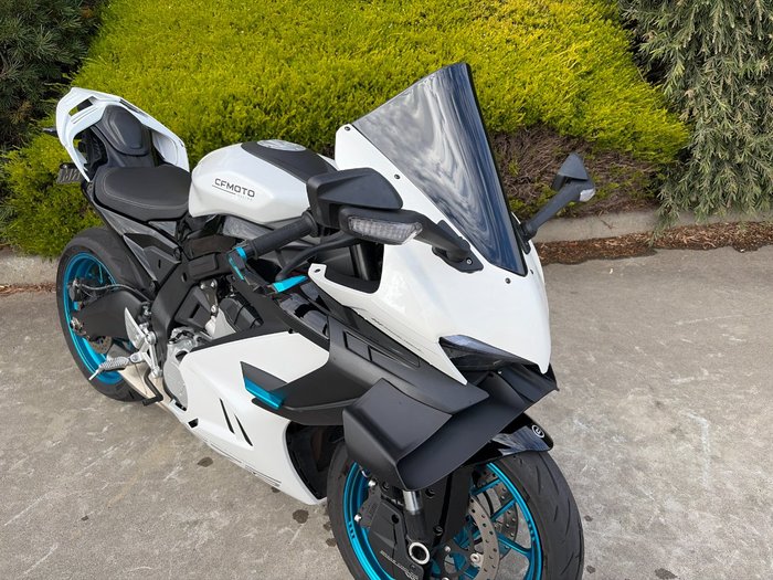 2025 CFMOTO 2025 CF Moto 650CC 675SR-R ABS NEBULA WHITE