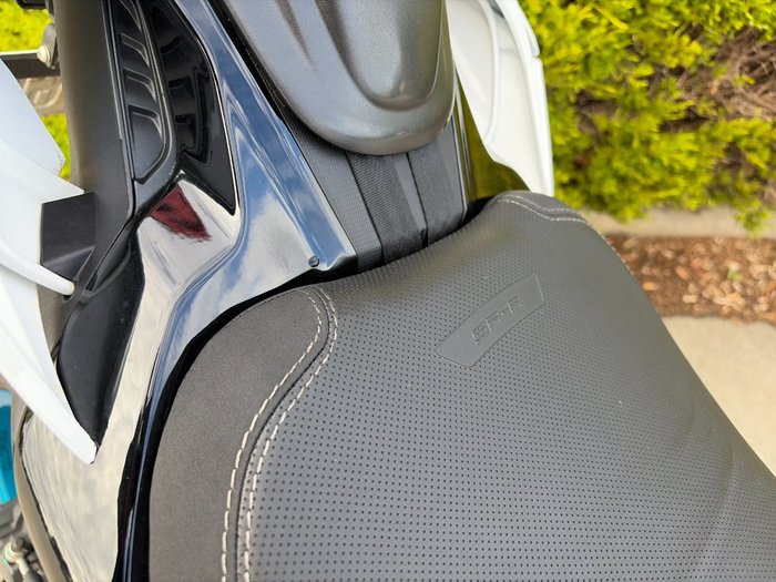 2025 CFMOTO 2025 CF Moto 650CC 675SR-R ABS NEBULA WHITE