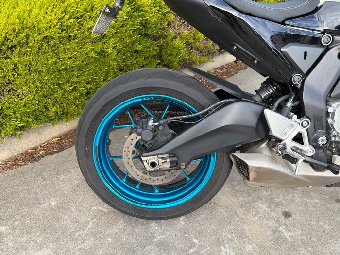 2025 CFMOTO 2025 CF Moto 650CC 675SR-R ABS NEBULA WHITE