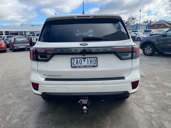 2024 Ford Everest Platinum