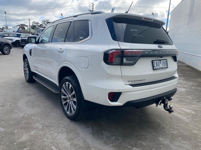 2024 Ford Everest Platinum
