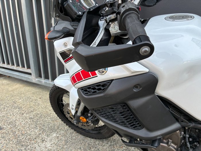 2011 Yamaha XTZ1200 SUPER TENERE WHITE