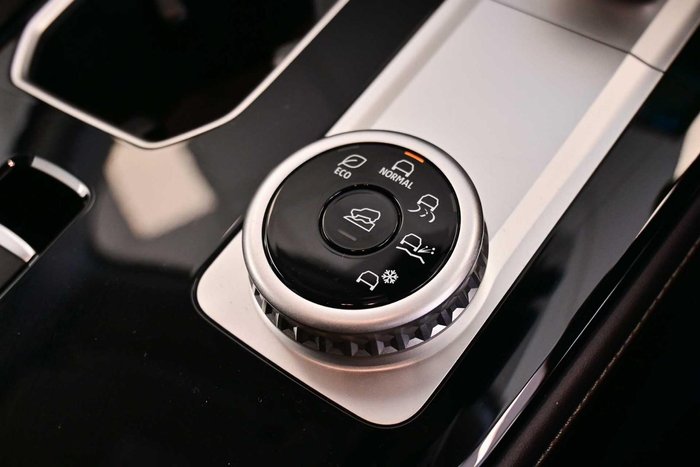 2025 Mitsubishi Outlander LS