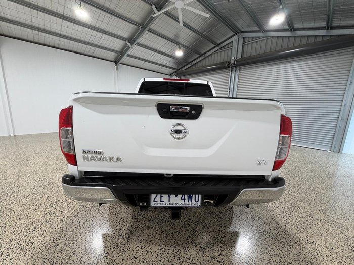 2015 Nissan Navara ST
