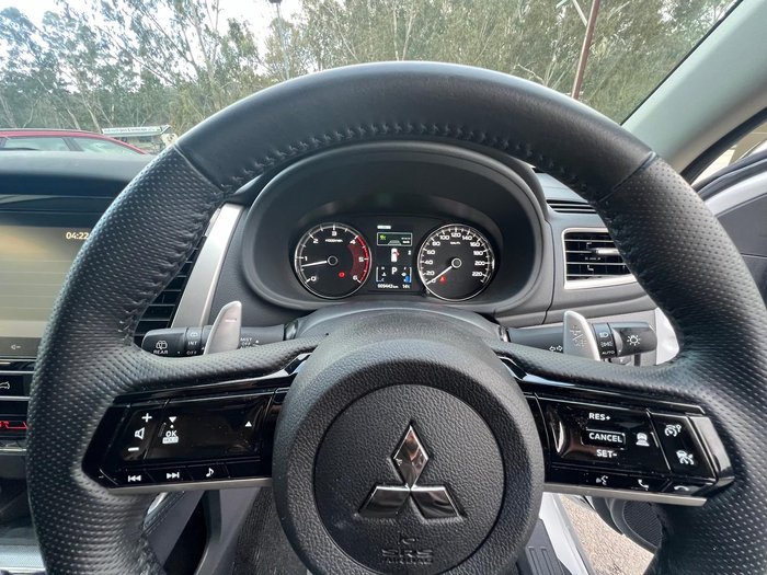 2024 Mitsubishi Pajero Sport GLS
