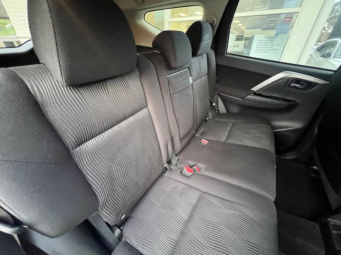2024 Mitsubishi Pajero Sport GLS
