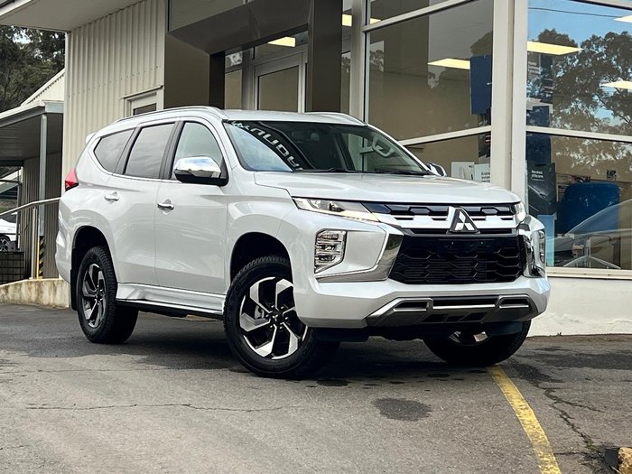 2024 Mitsubishi Pajero Sport GLS