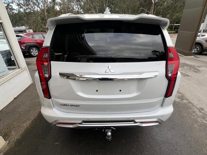 2024 Mitsubishi Pajero Sport GLS
