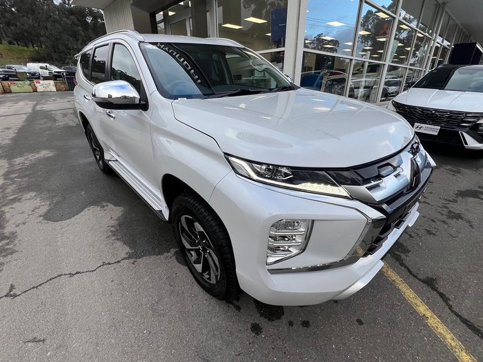2024 Mitsubishi Pajero Sport GLS