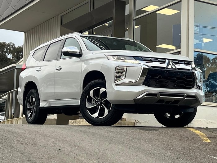 2024 Mitsubishi Pajero Sport GLS