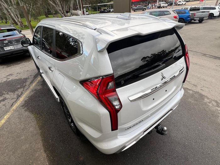 2024 Mitsubishi Pajero Sport GLS