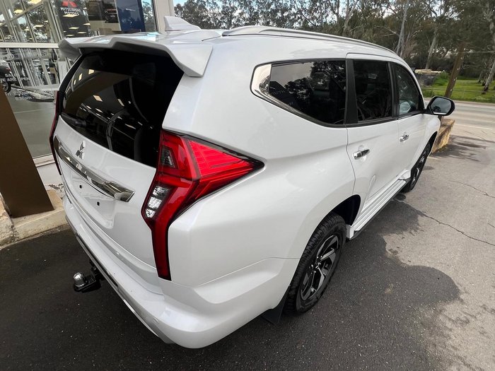 2024 Mitsubishi Pajero Sport GLS