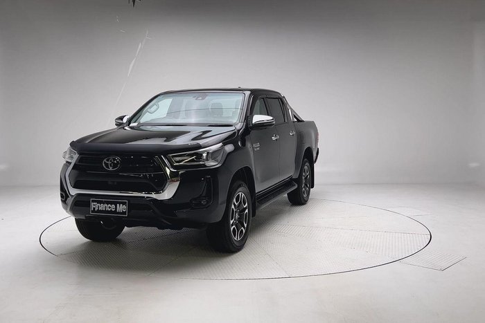 2022 Toyota Hilux SR5