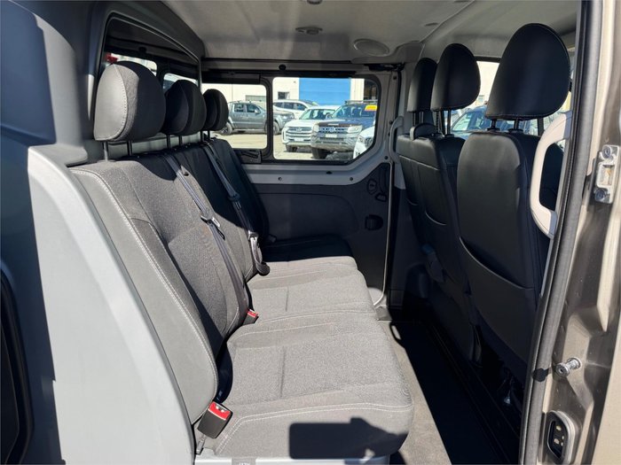 2017 RENAULT TRAFIC LWB CREW LIFESTYLE